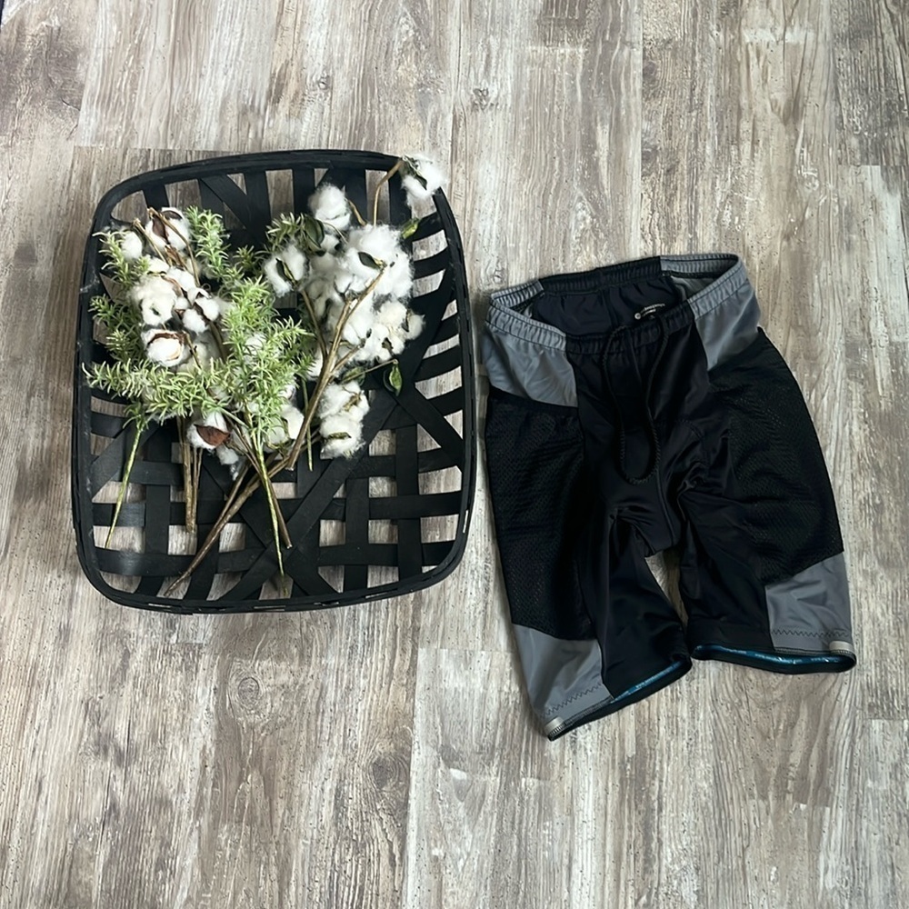 Aerotech Design Cyclewear Padded Cycling Reflective Shorts Size Medium